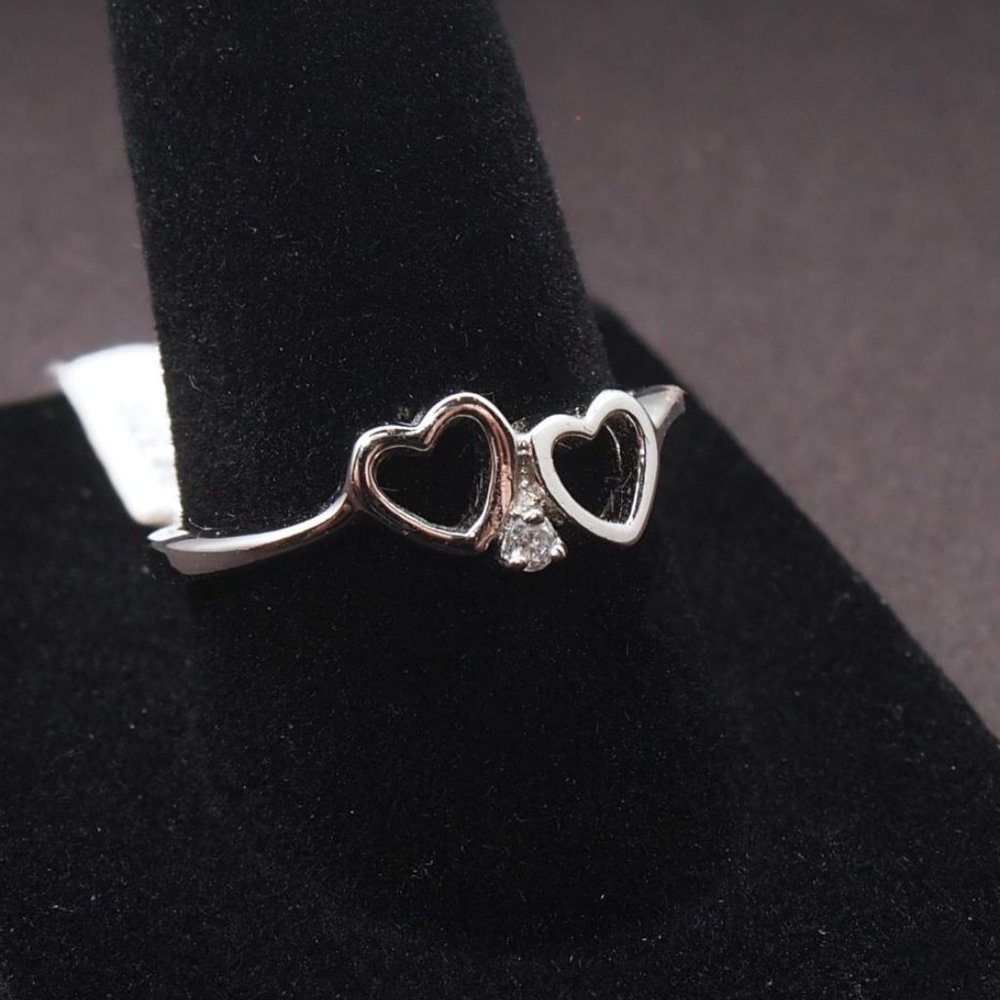 Cute Petite Double Heart Fashion Ring. Solid .925 Sterling Silver. - Picture 3 of 5